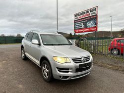 Grau Gebraucht 2009 VW Touareg SUV | 7.899 € (Fairer Preis)