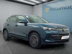 Blau Gebraucht 2024 VW Tiguan SUV | 34.999 € (Fairer Preis)