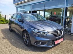 Grau Gebraucht 2017 Renault Mégane IV Intens Limousine | 10.790 € (Fairer Preis)