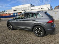 Grau Gebraucht 2020 VW Tiguan Comfortline SUV | 26.900 € (Fairer Preis)