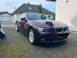 Rot Gebraucht 2009 BMW 320 Cabriolet Cabrio | 11.950 € (Fairer Preis)