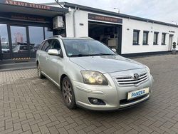 Silber Gebraucht 2009 Toyota Avensis Limousine | 1.950 € (Guter Preis)