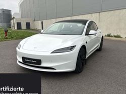 Weiß Gebraucht 2023 Tesla Model 3 RWD Limousine | 34.400 € (Teuer)