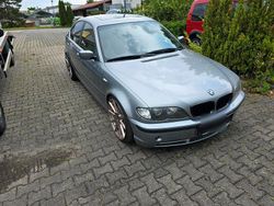 Grau Gebraucht 2004 BMW 330 Limousine | 6.600 € (Fairer Preis)