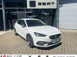Candy weiss Gebraucht 2022 Seat Leon FR Limousine | 21.980 € (Guter Preis)