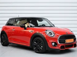 Rot Gebraucht 2018 Mini Cooper Kleinwagen | 19.990 € (Teuer)