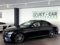 Obsidianschwarz metallic Gebraucht 2019 Mercedes E220 AMG line Limousine | 26.900 € (Fairer Preis)