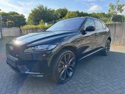 Schwarz Gebraucht 2016 Jaguar F-Pace S SUV | 24.490 €