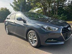 Blau Gebraucht 2016 Hyundai i40 Style Kombi | 7.700 € (Guter Preis)