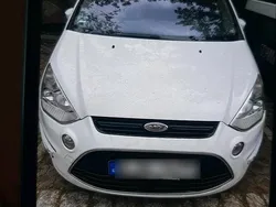 Weiß Gebraucht 2011 Ford S-MAX S Van / Kleinbus | 2.750 € (Superpreis)
