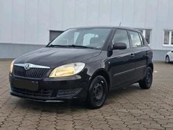 Schwarz Gebraucht 2014 Skoda Fabia Cool Edition Limousine | 4.799 € (Fairer Preis)