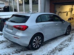 Silber Gebraucht 2022 Mercedes A180 Limousine | 22.000 € (Fairer Preis)