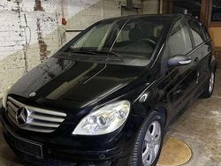 Schwarz Gebraucht 2005 Mercedes B170 Van / Kleinbus | 3.299 € (Fairer Preis)