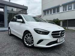 Weiß Gebraucht 2020 Mercedes B220 Van / Kleinbus | 25.990 € (Guter Preis)