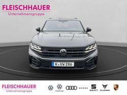 Siliziumgrau metallic Gebraucht 2025 VW Touareg R-line SUV | 87.890 €