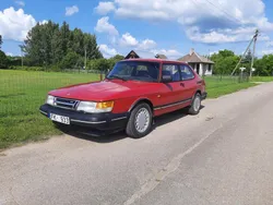 Rot Gebraucht 1993 Saab 900 Kleinwagen | 5.000 €