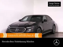Grau Gebraucht 2025 Mercedes E450 AMG Limousine | 69.980 €