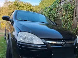 Schwarz Gebraucht 2006 Opel Corsa Kleinwagen | 1.200 € (Guter Preis)