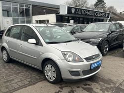Silber Gebraucht 2007 Ford Fiesta Style Limousine | 1.490 € (Fairer Preis)