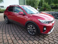 Rot Gebraucht 2019 Kia Stonic Platinum Edition SUV | 16.950 € (Etwas zu teuer)