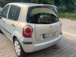 Silber Gebraucht 2007 Renault Modus Van / Kleinbus | 1.950 €