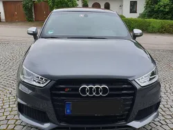 Grau Gebraucht 2016 Audi S1 Sportback Ambiente Kleinwagen | 22.600 € (Fairer Preis)