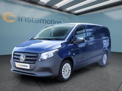 Blau Gebraucht 2024 Mercedes Vito Van / Kleinbus | 33.199 € (Fairer Preis)