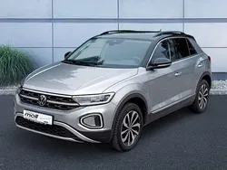 Pyritsilber metallic schwarz Gebraucht 2024 VW T-Roc Style SUV | 32.990 € (Etwas zu teuer)