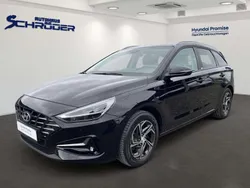 Schwarz Gebraucht 2020 Hyundai i30 Intro Edition Kombi | 23.990 € (Teuer)
