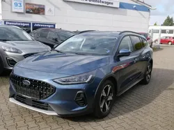 Chromablau metallic Gebraucht 2024 Ford Focus Active X Kombi | 24.450 € (Superpreis)