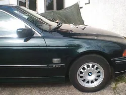 Grün Gebraucht 2000 BMW 520 Kombi | 3.000 € (Etwas zu teuer)