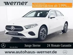 Unilack polarweiß Gebraucht 2024 Mercedes A250 Limousine | 29.929 € (Guter Preis)