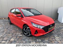 Rot Gebraucht 2021 Hyundai i20 Intro Edition Kleinwagen | 15.390 € (Fairer Preis)