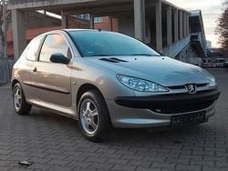 Silber Gebraucht 2005 Peugeot 206 Filou Limousine | 1.699 € (Fairer Preis)