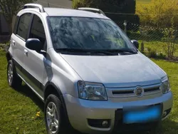 Silber Gebraucht 2011 Fiat Panda 4x4 Climbing Kleinwagen | 3.950 € (Guter Preis)