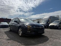 Schwarz Gebraucht 2018 Opel Astra Kombi | 7.450 € (Guter Preis)