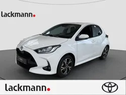 Weiss Neu 2024 Toyota Yaris Hybrid Limousine | 21.980 € (Superpreis)