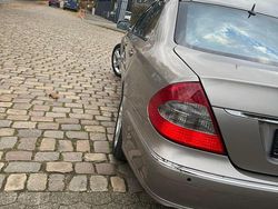 Beige Gebraucht 2007 Mercedes 220 Limousine | 6.200 €