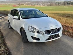 Weiß Gebraucht 2011 Volvo V60 Basis Kombi | 6.500 € (Guter Preis)