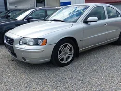 Silber Gebraucht 2006 Volvo S60 Momentum Limousine | 2.500 €
