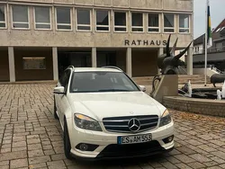 Weiß Gebraucht 2009 Mercedes 220 AMG Kombi | 5.300 €
