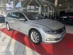 Silber Gebraucht 2017 VW Passat Highline Kombi | 17.900 € (Fairer Preis)