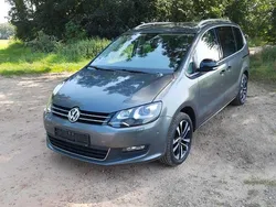 Grau Gebraucht 2019 VW Sharan IQ Drive Van / Kleinbus | 20.850 € (Fairer Preis)