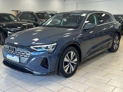 Grau Gebraucht 2024 Audi Q8 e-tron Ambiente SUV | 44.870 € (Superpreis)