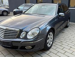 Grau Gebraucht 2009 Mercedes E220 Elegance Kombi | 5.900 €