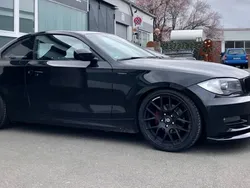 Schwarz Gebraucht 2011 BMW 120 Kleinwagen | 10.450 € (Teuer)