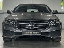 Grau Gebraucht 2021 Mercedes E220 Avantgarde Limousine | 32.760 € (Guter Preis)