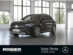 Schwarz / kosmosschwarz (metallic) Gebraucht 2022 Mercedes GLA250 SUV | 38.990 € (Fairer Preis)
