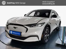 Weiß Gebraucht 2024 Ford Mustang Mach-E Premium SUV | 48.950 € (Fairer Preis)