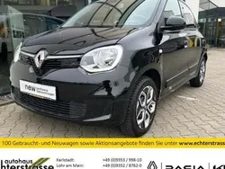 Blackpearlschwarz (metallic) Gebraucht 2022 Renault Twingo Zen Kleinwagen | 13.850 € (Fairer Preis)